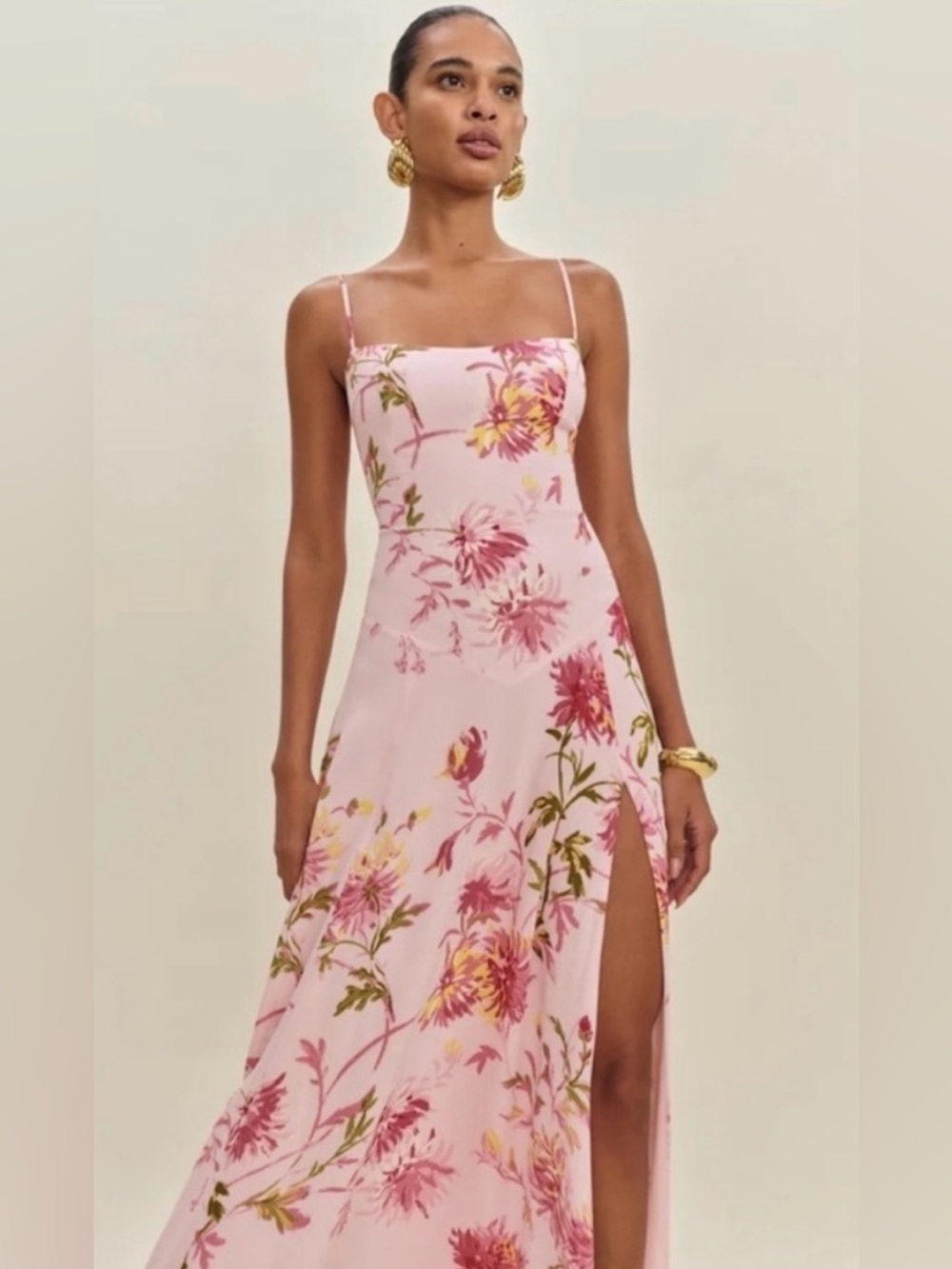 Reformation Bea Dress in Chrysanthemum - Picture 2 of 10